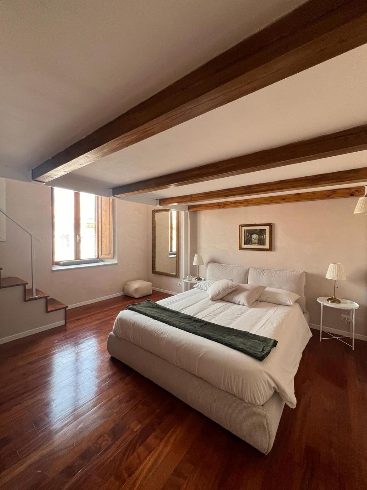 Penthouse 23 - Vatican Charming Appartement *
